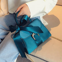 Luxury Bowknot Messenger Bags Women Chains Flap Bag Ladies Fashion Solid Color Shoulder Bags Female Designer Black Handbags