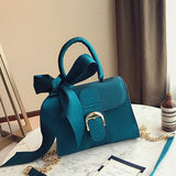 Luxury Bowknot Messenger Bags Women Chains Flap Bag Ladies Fashion Solid Color Shoulder Bags Female Designer Black Handbags