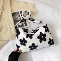 Fluffy Shoulder Messenger Bag Plush Soft Underarm Shoulder Fashion Casual Soft Crossbody Bags Women Totes Bags Clutch Bag
